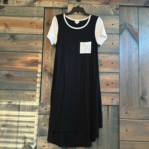 Adorable lularoe high low black and white dress!  Carley